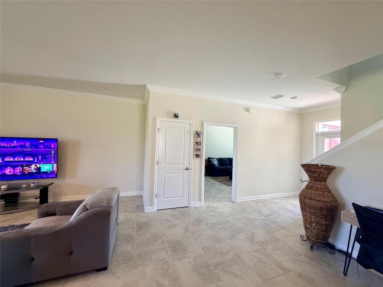 Listing Photo 12