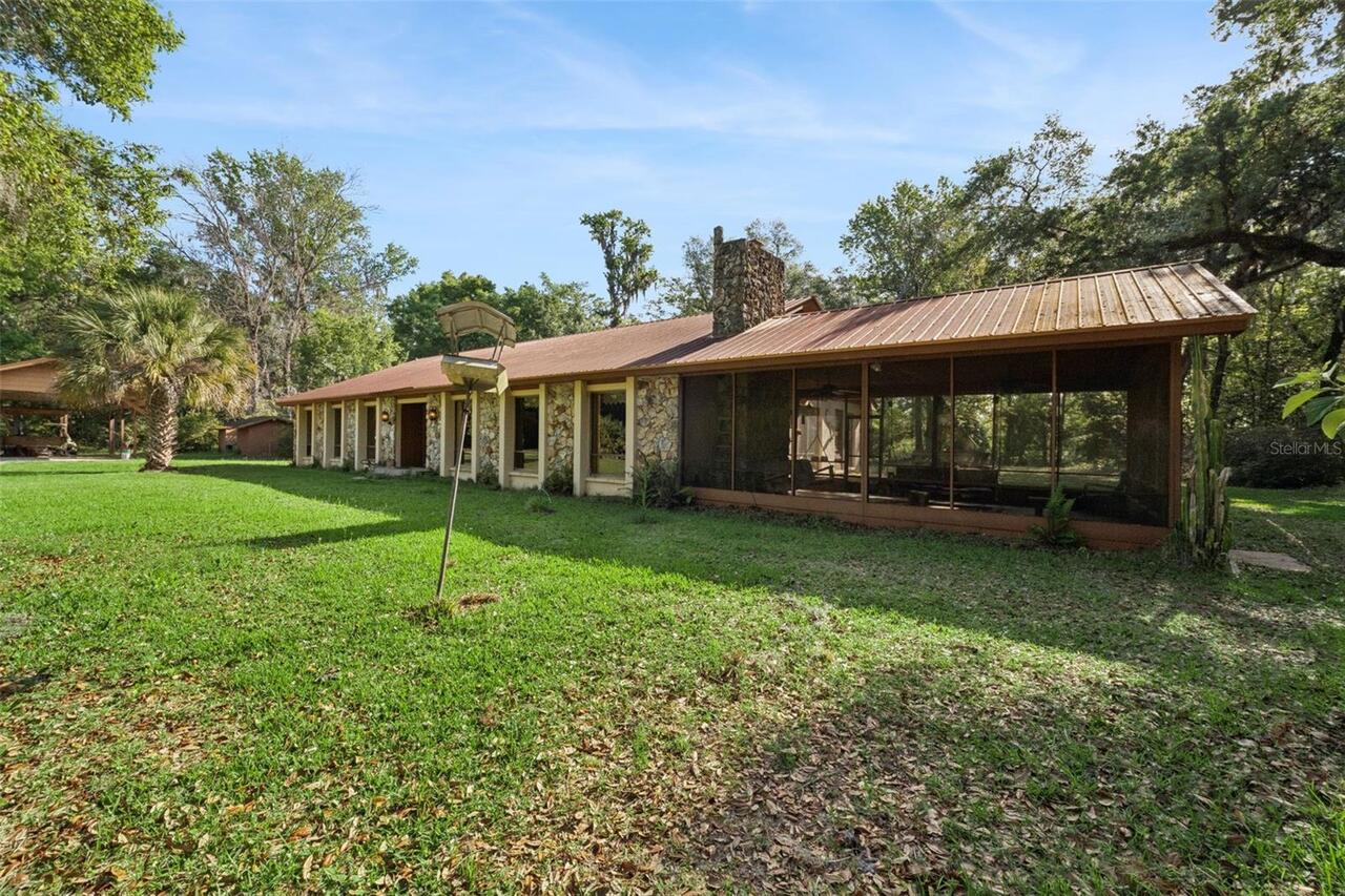 Listing Photo 8