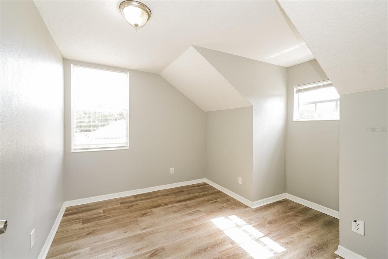 Listing Photo 20