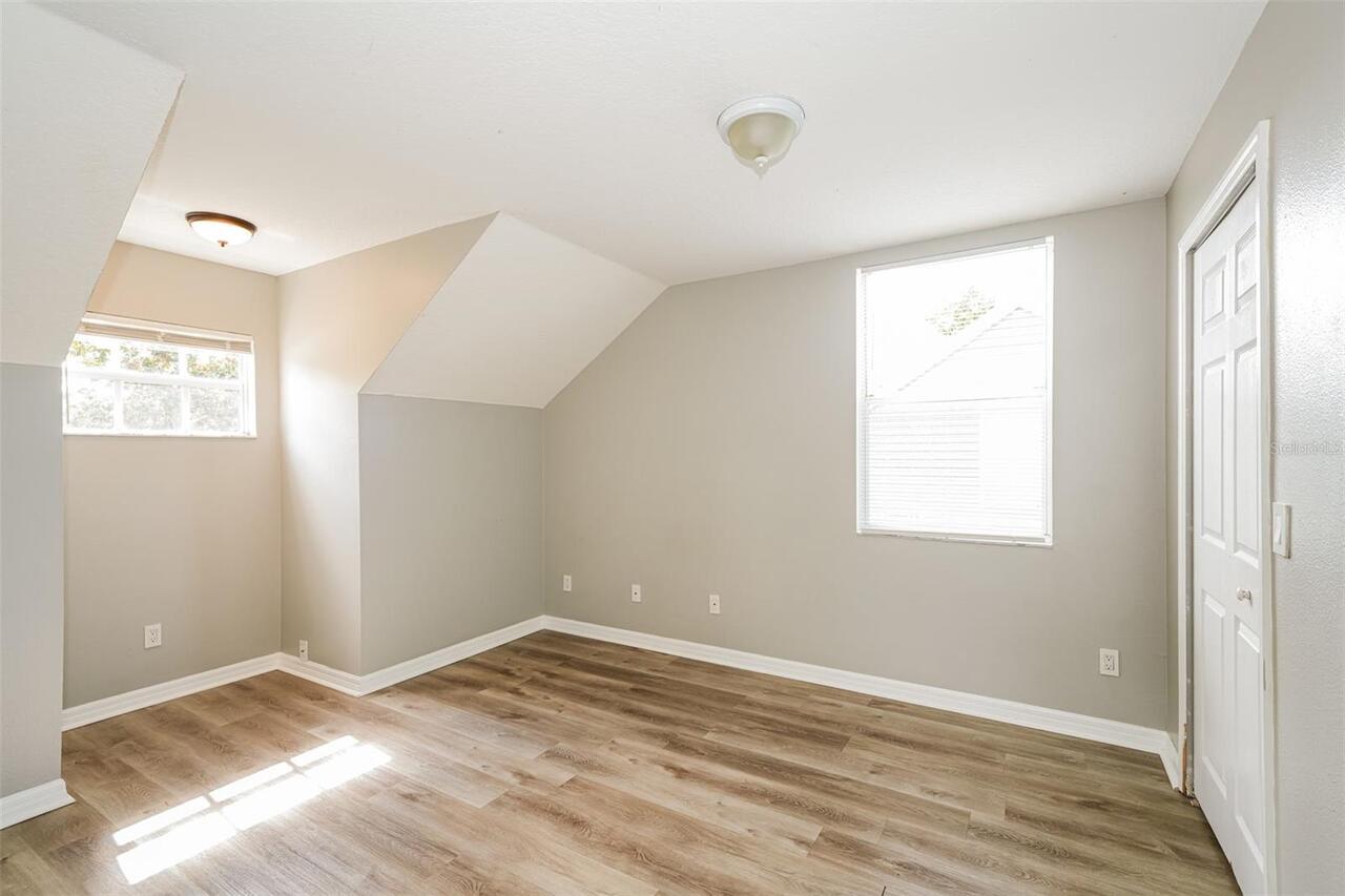 Listing Photo 23