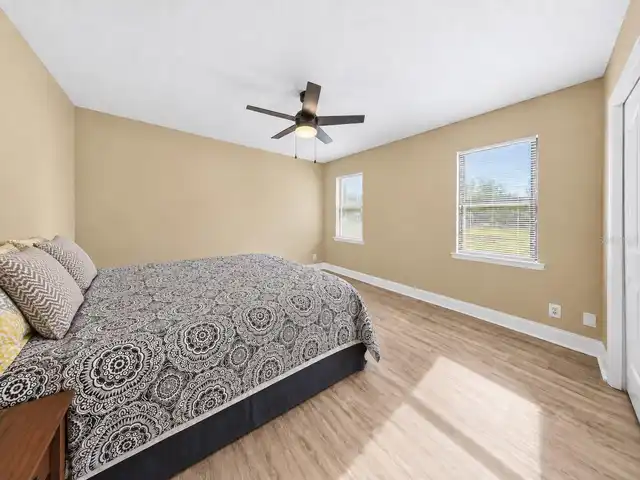 Listing Photo 24