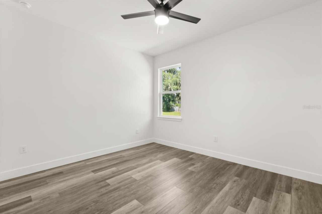 Listing Photo 20