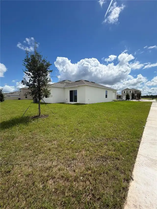 Listing Photo 14