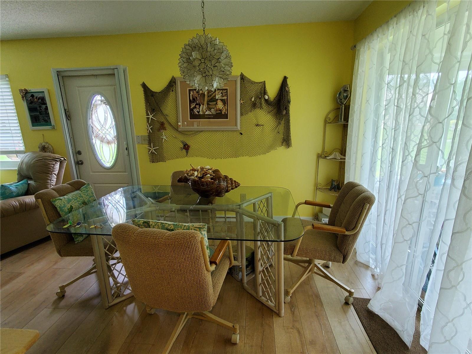 Listing Photo 8