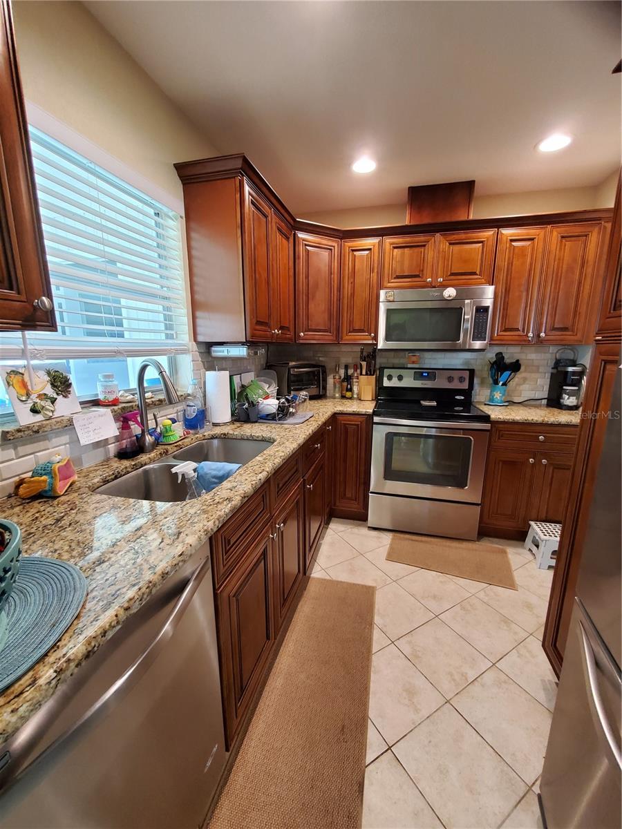 Listing Photo 11