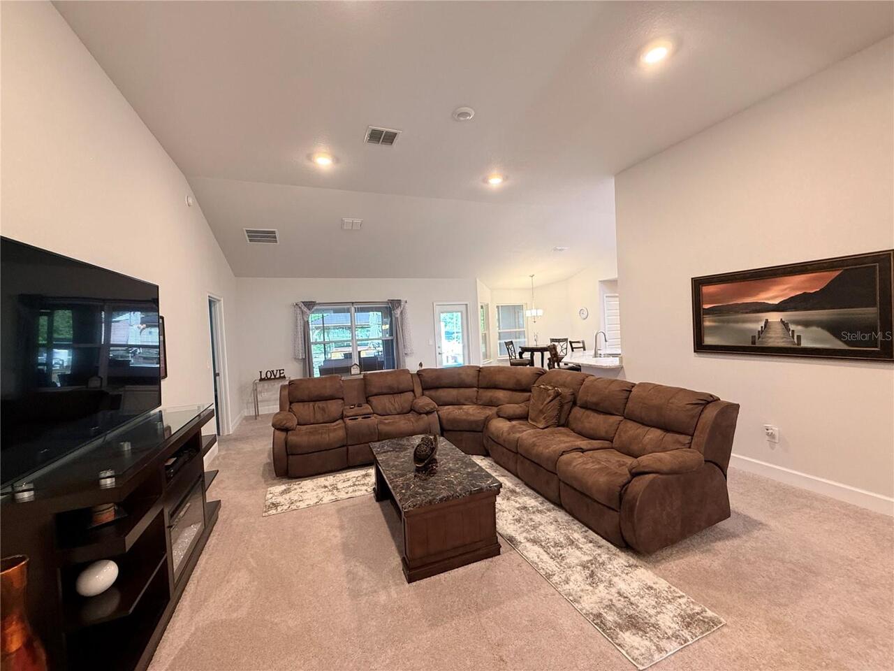Listing Photo 14