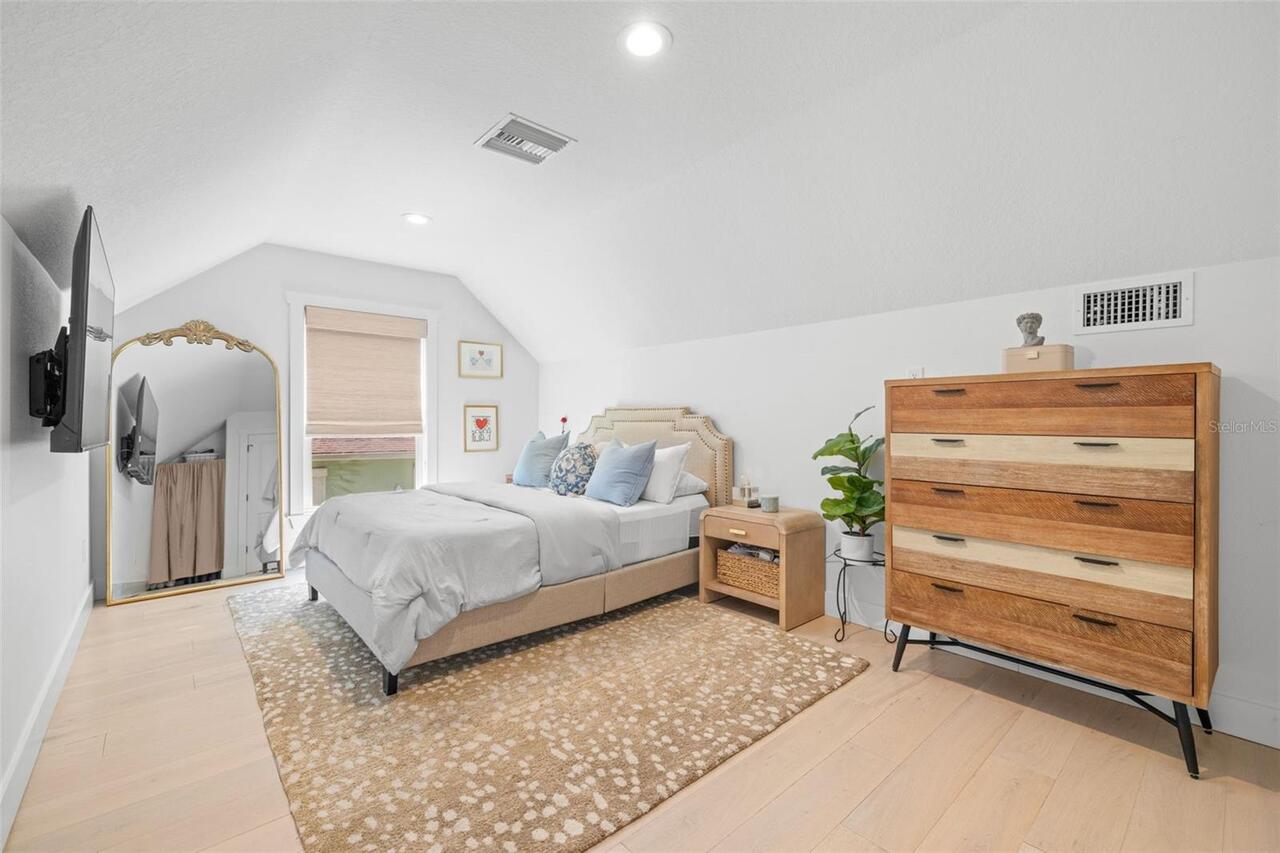 Listing Photo 42
