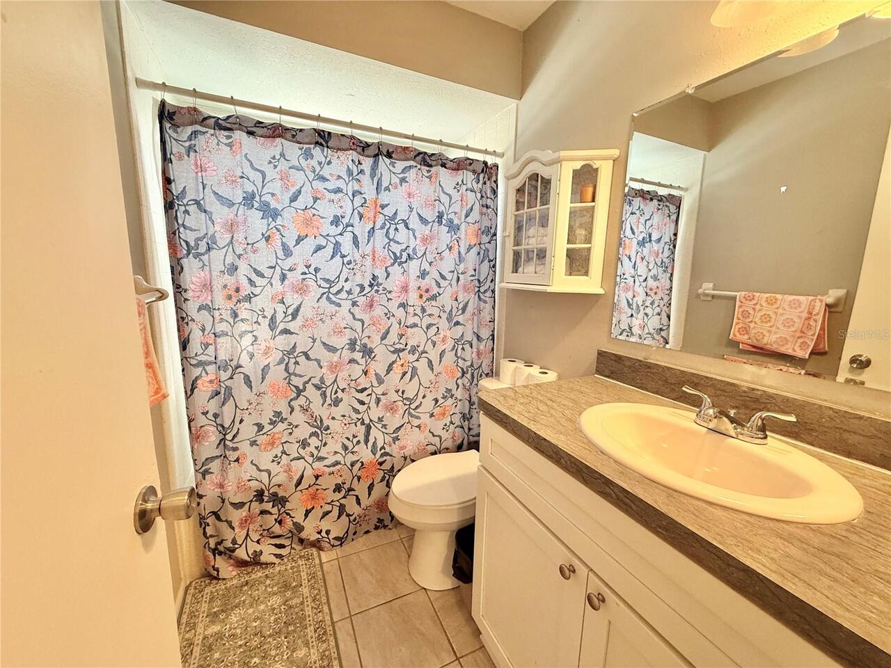 Listing Photo 8