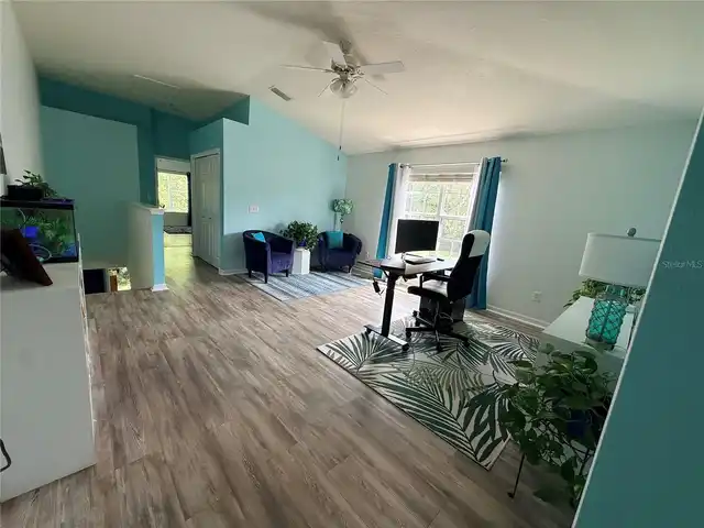 Listing Photo 21