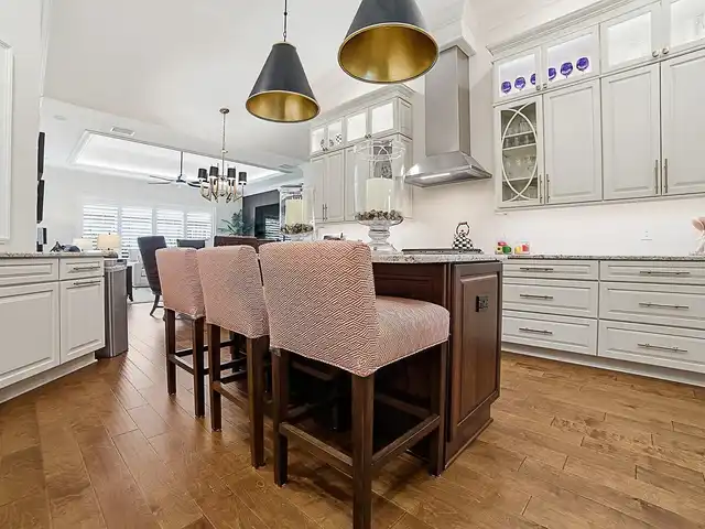 Listing Photo 16