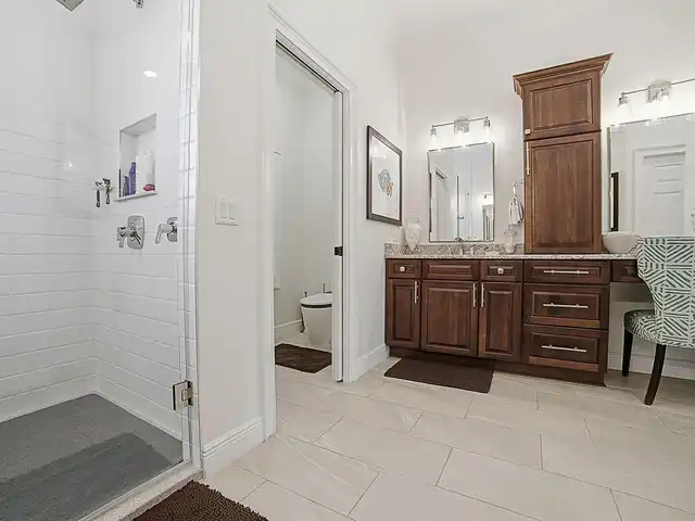 Listing Photo 42