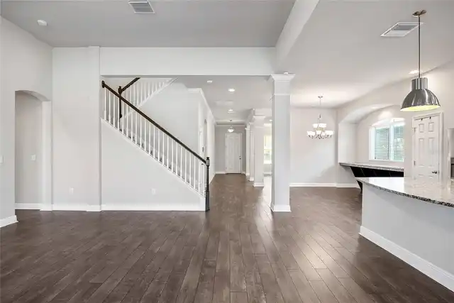 Listing Photo 19