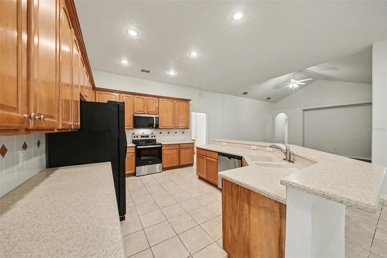 Listing Photo 6