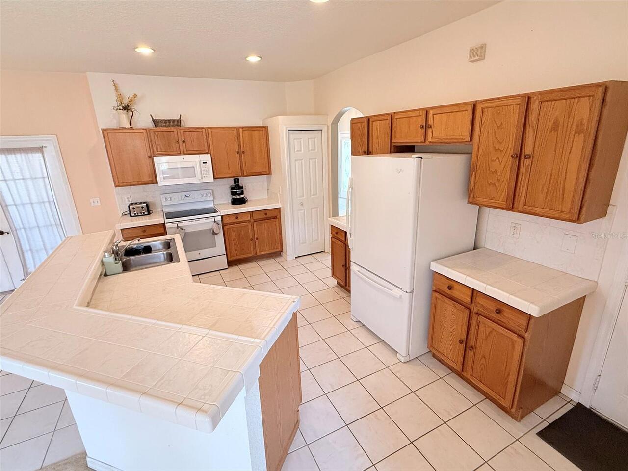 Listing Photo 12
