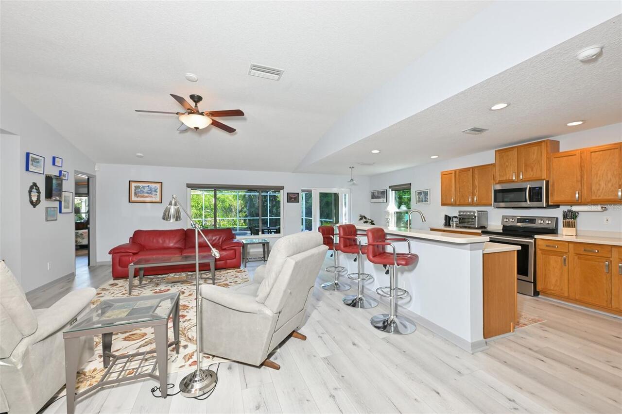 Listing Photo 15