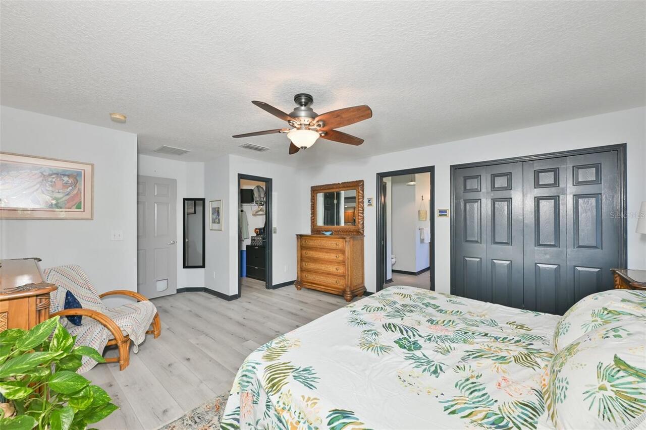 Listing Photo 24