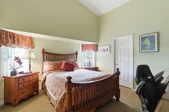 Listing Photo 22