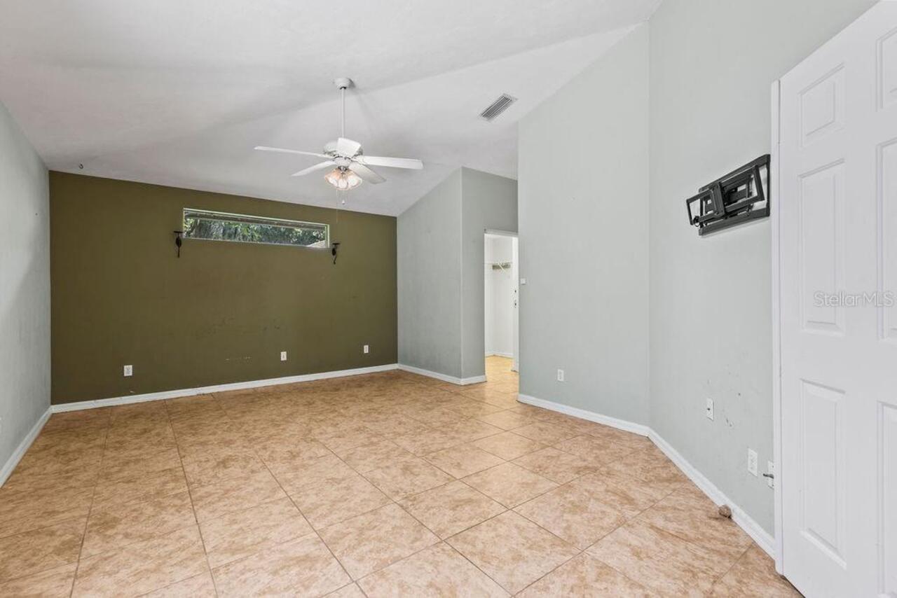 Listing Photo 33