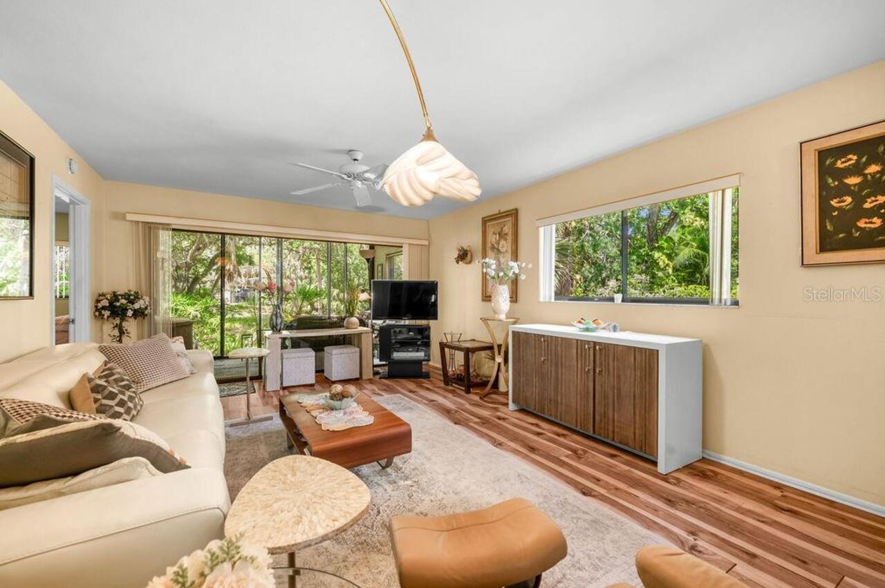 Listing Photo 7