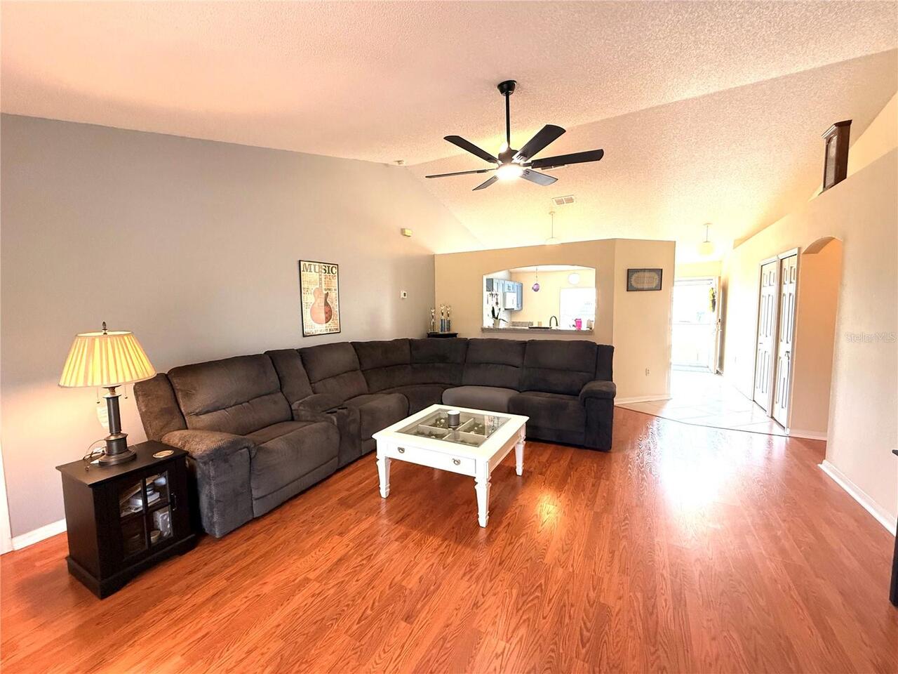 Listing Photo 6