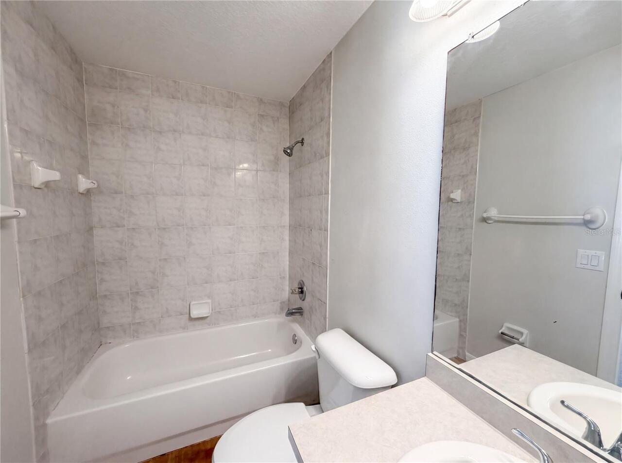 Listing Photo 18
