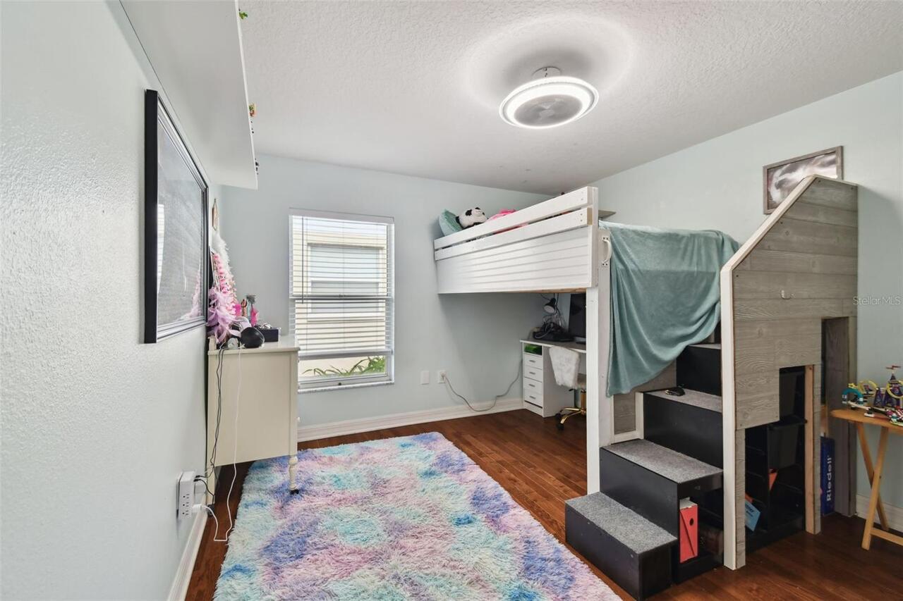 Listing Photo 14