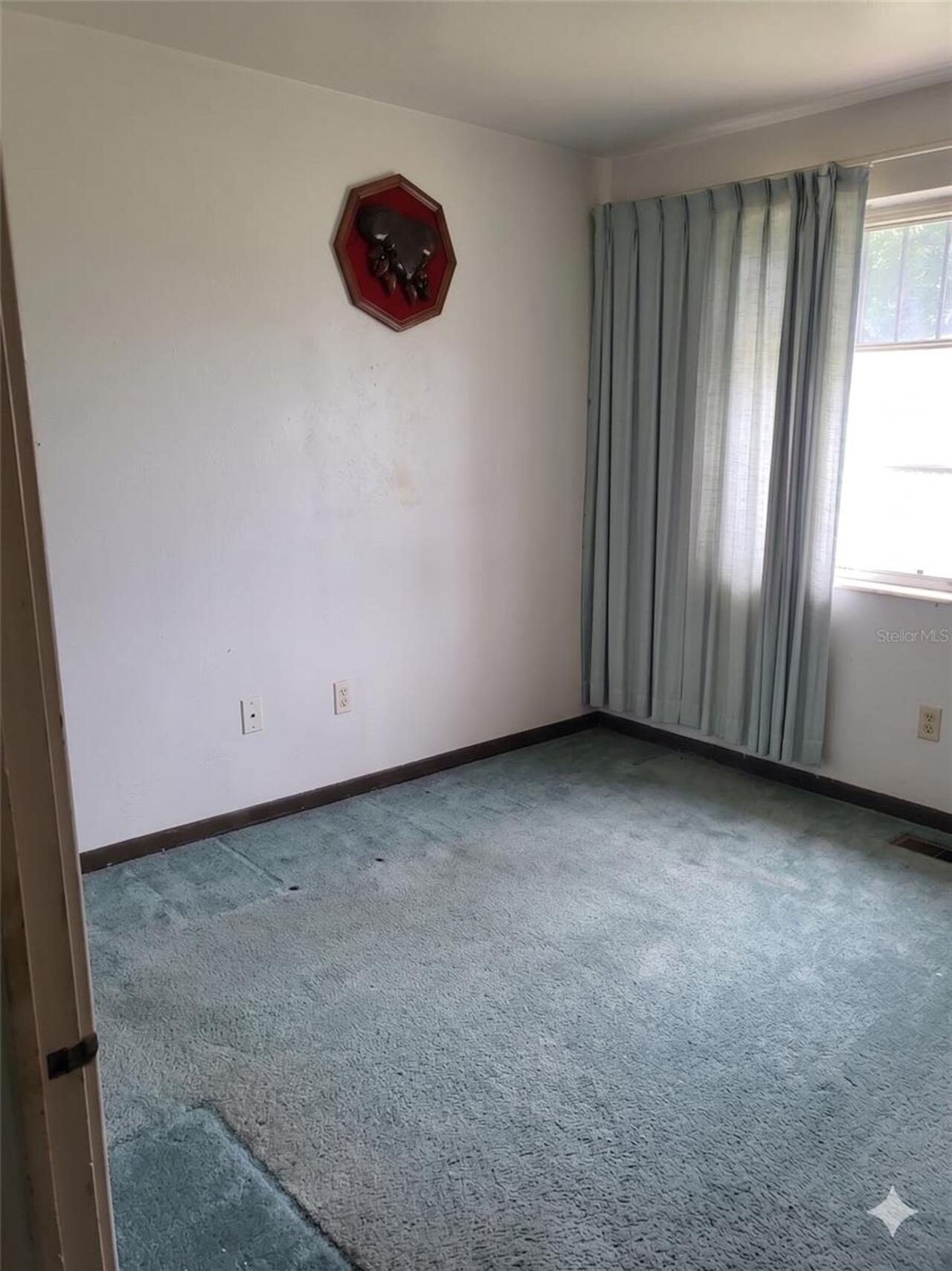 Listing Photo 8