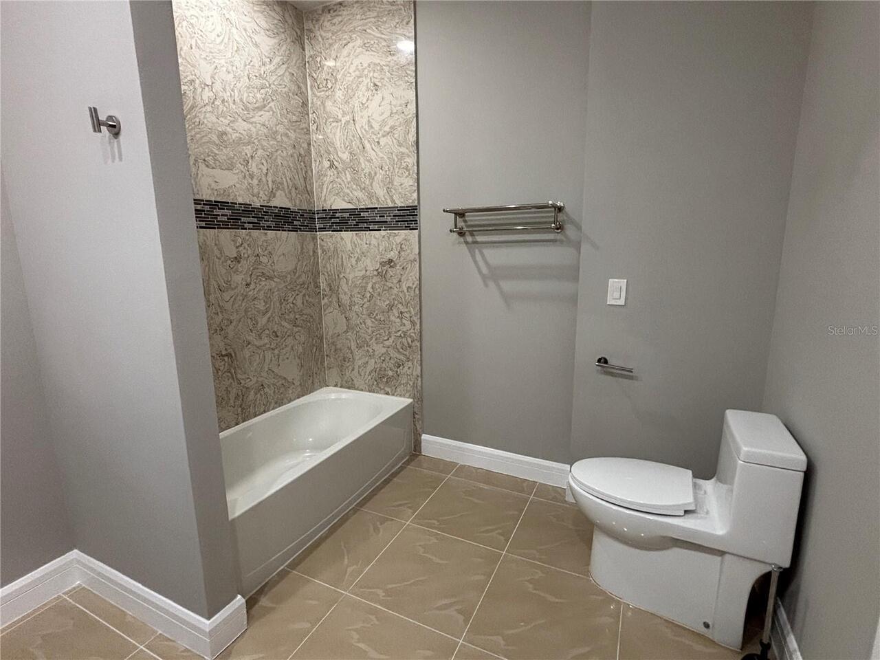 Listing Photo 25