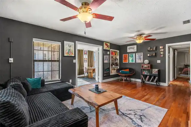 Listing Photo 7