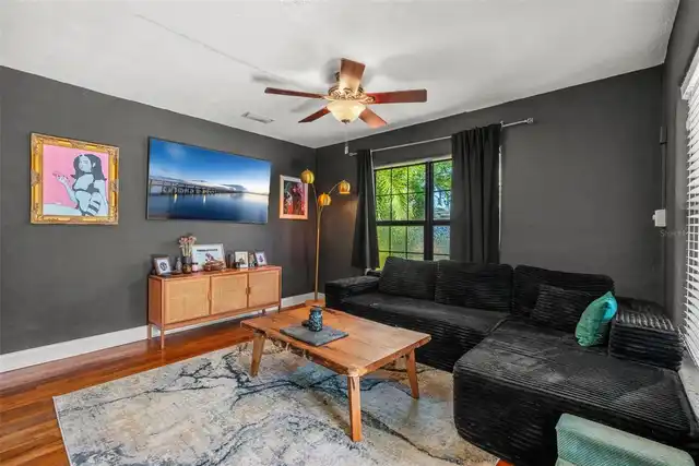 Listing Photo 9