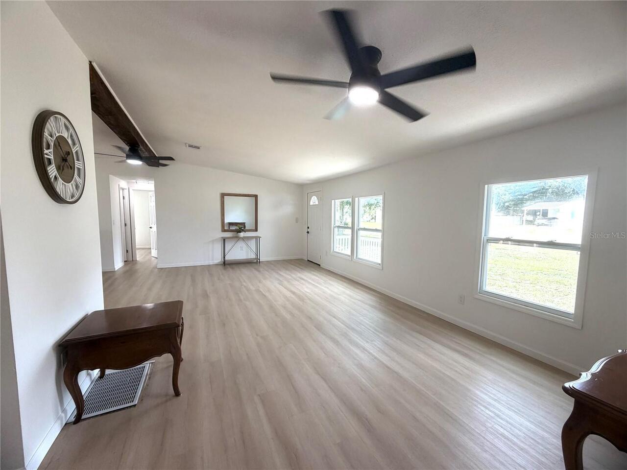 Listing Photo 10