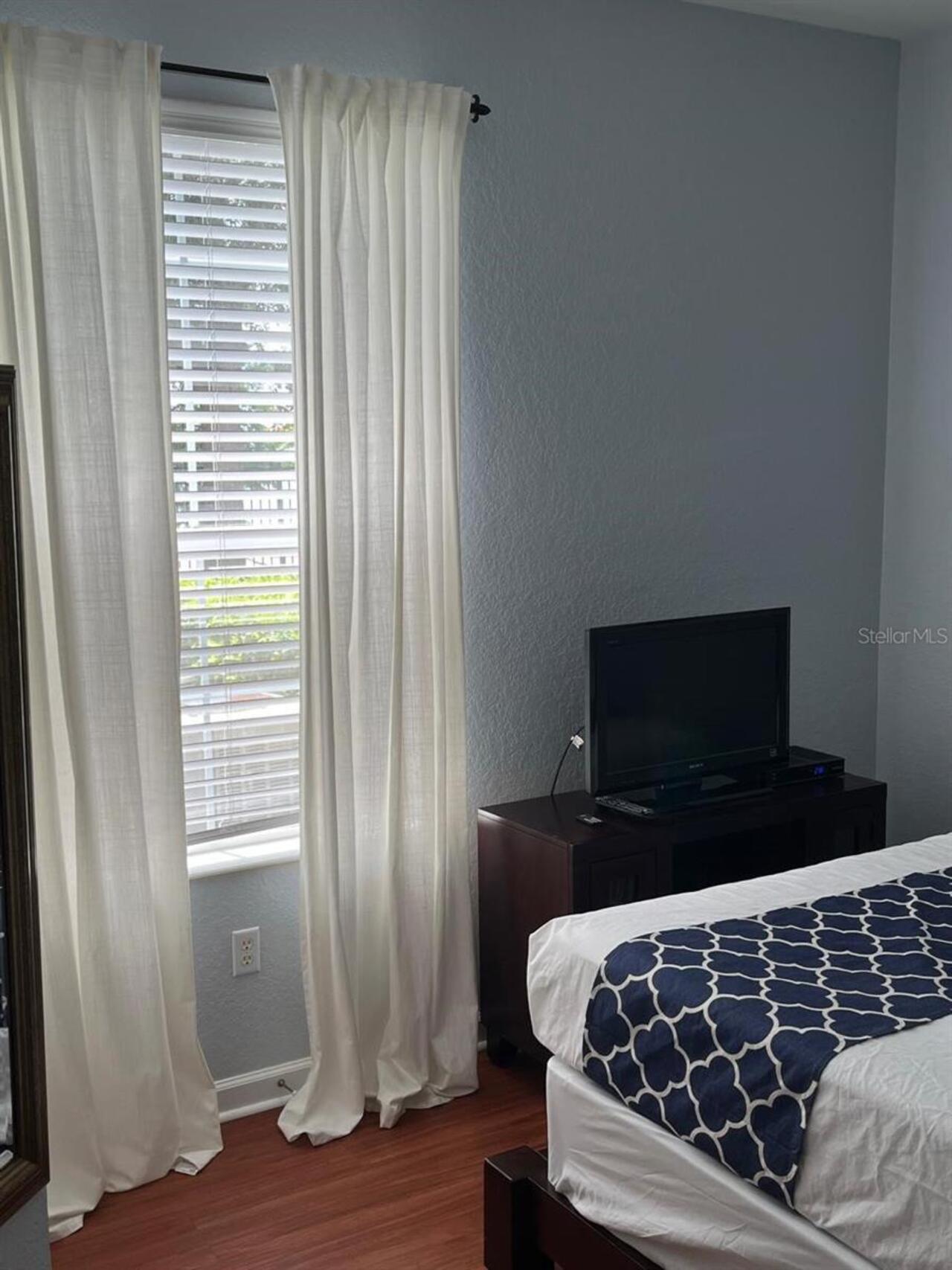 Listing Photo 33