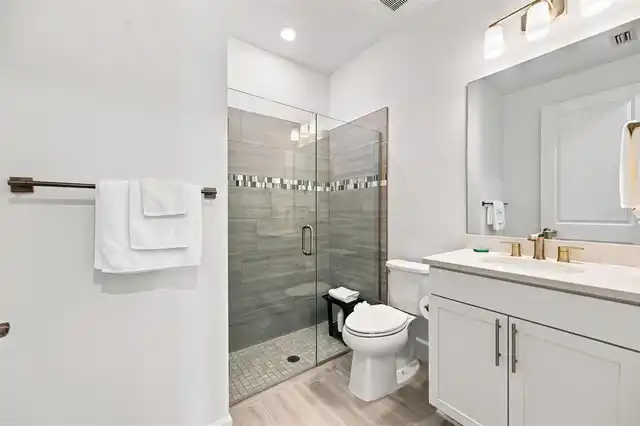 Listing Photo 42