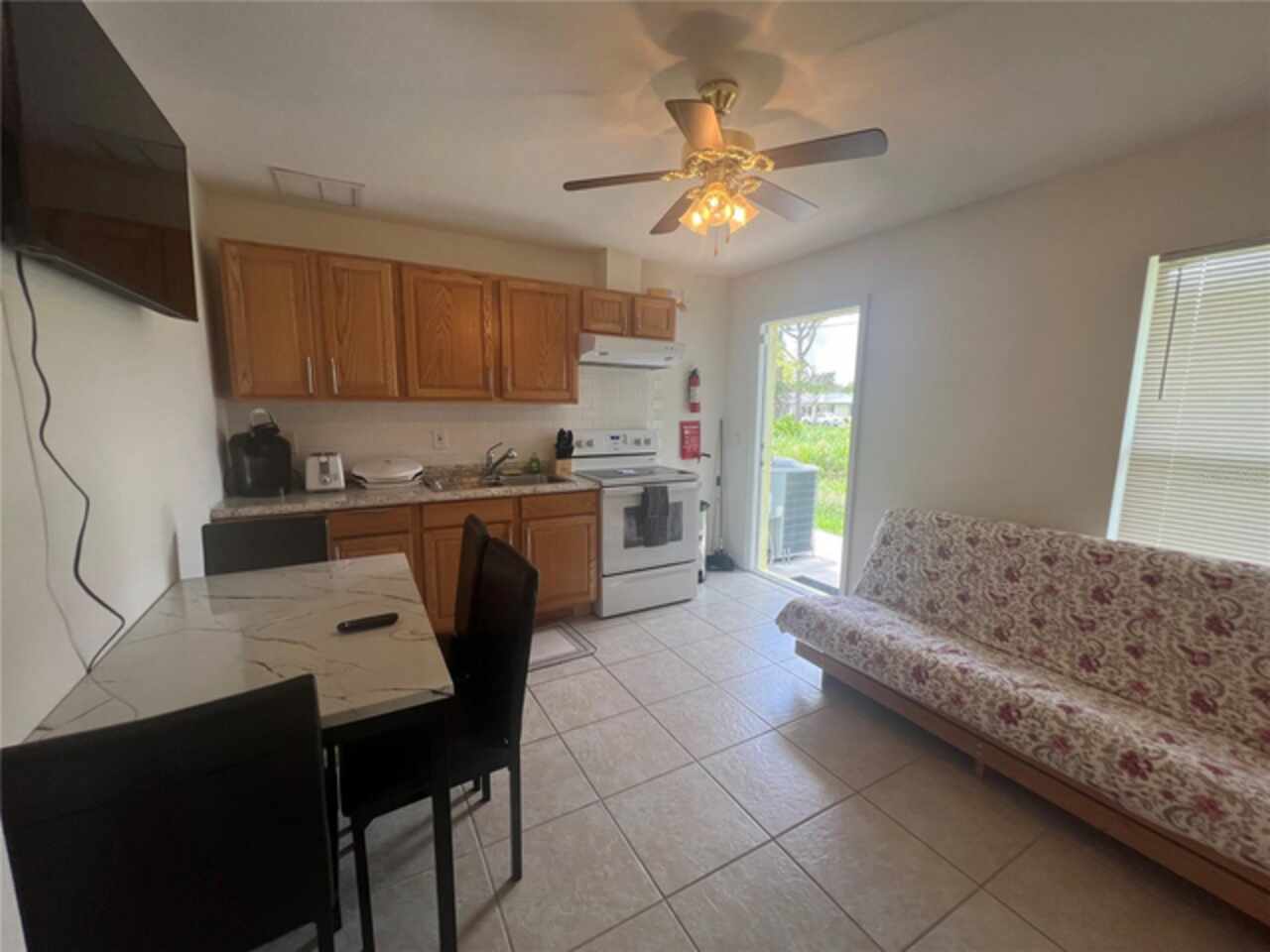 Listing Photo 6
