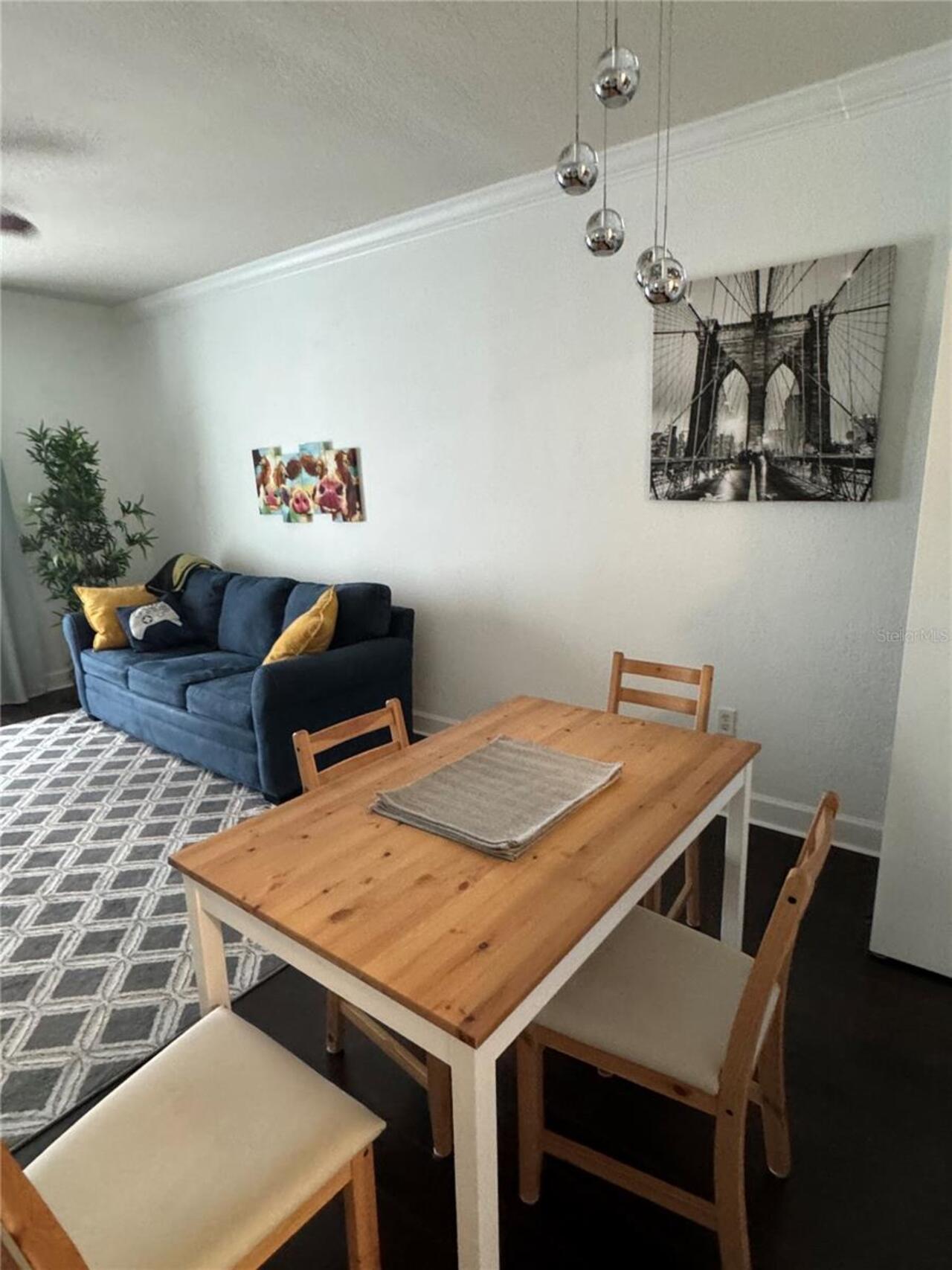 Listing Photo 10