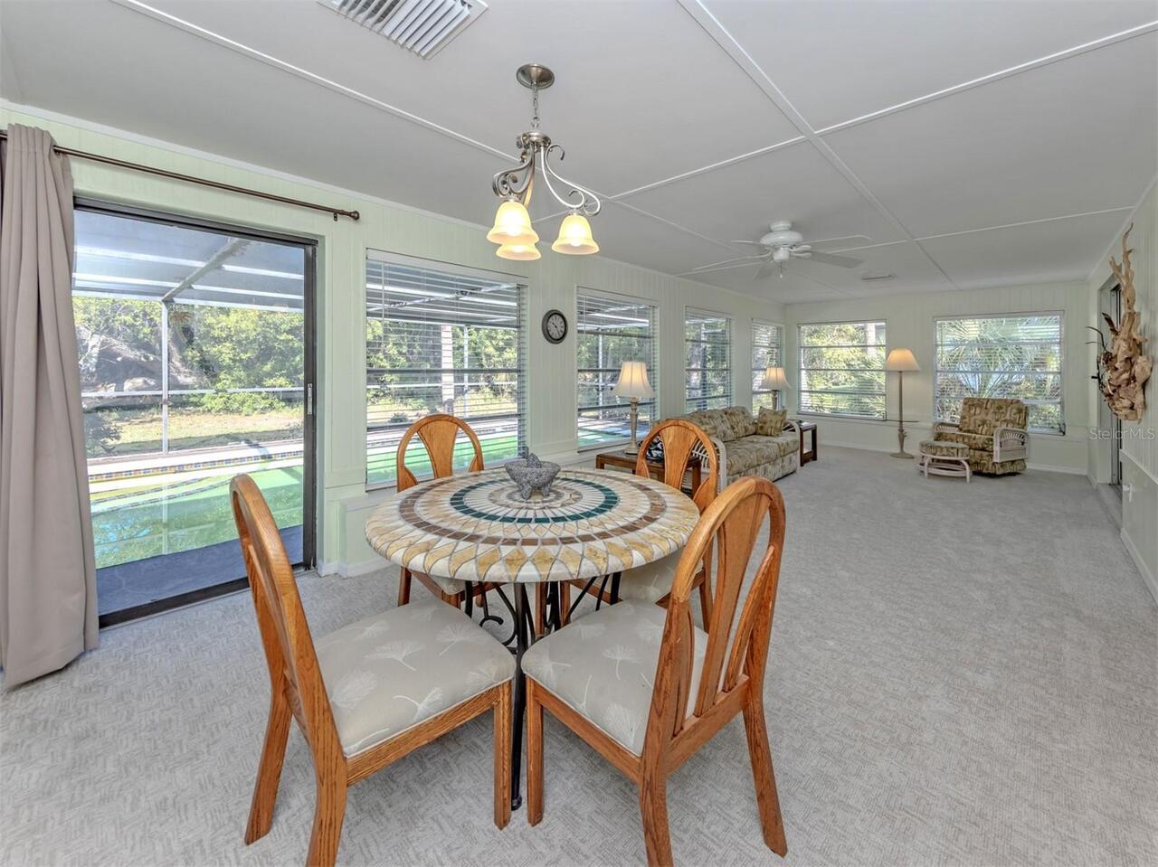 Listing Photo 12