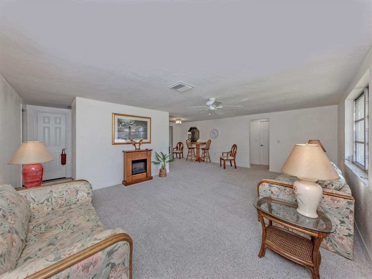 Listing Photo 16