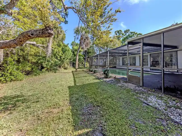 Listing Photo 7