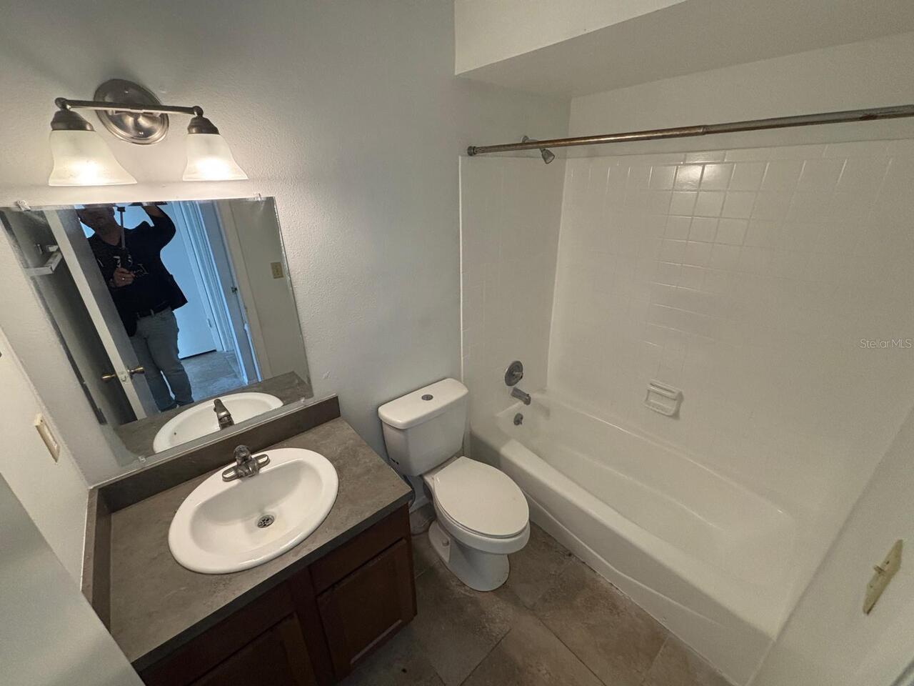 Listing Photo 12