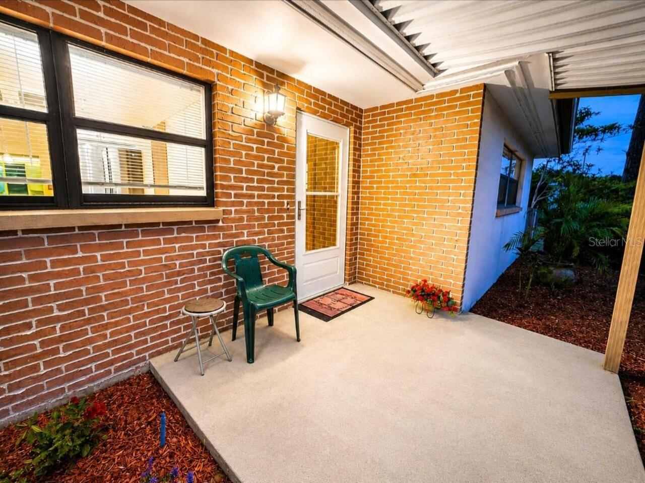 Listing Photo 8