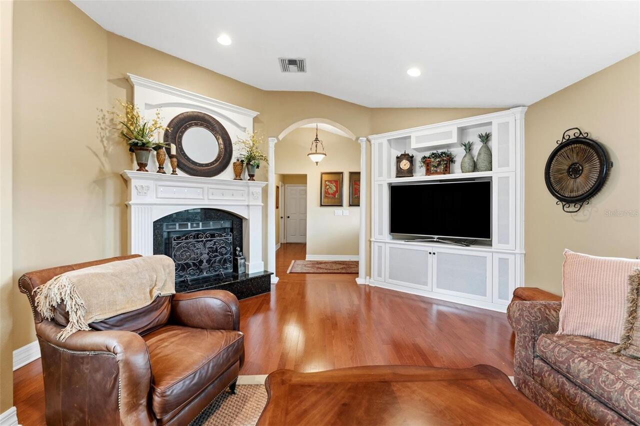 Listing Photo 12