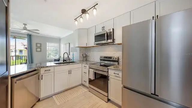 Listing Photo 8