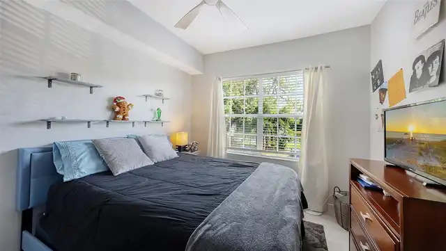 Listing Photo 14