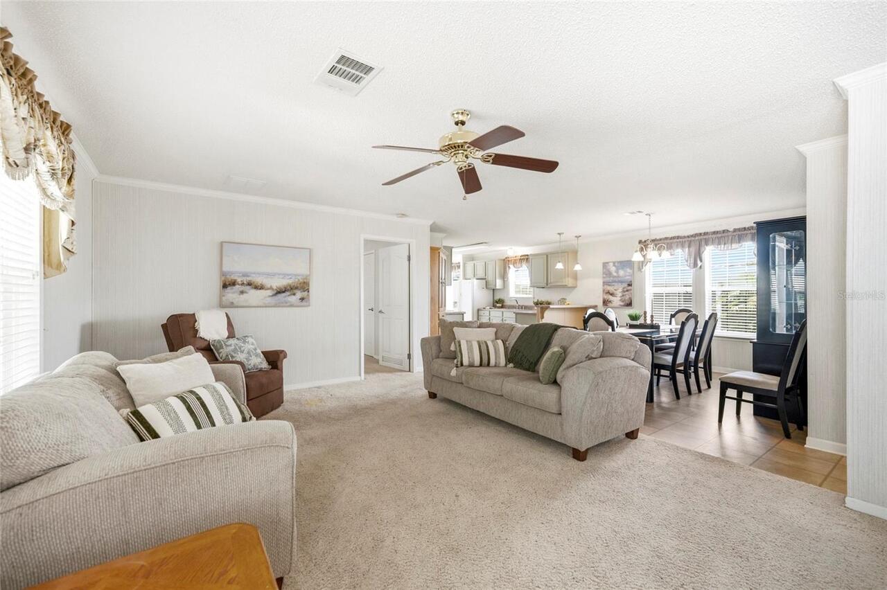 Listing Photo 8