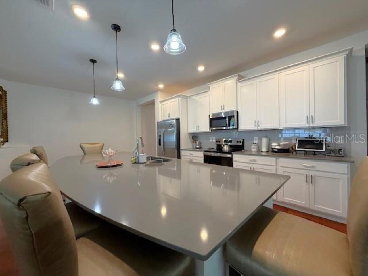 Listing Photo 8
