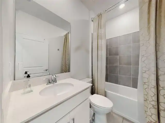 Listing Photo 11