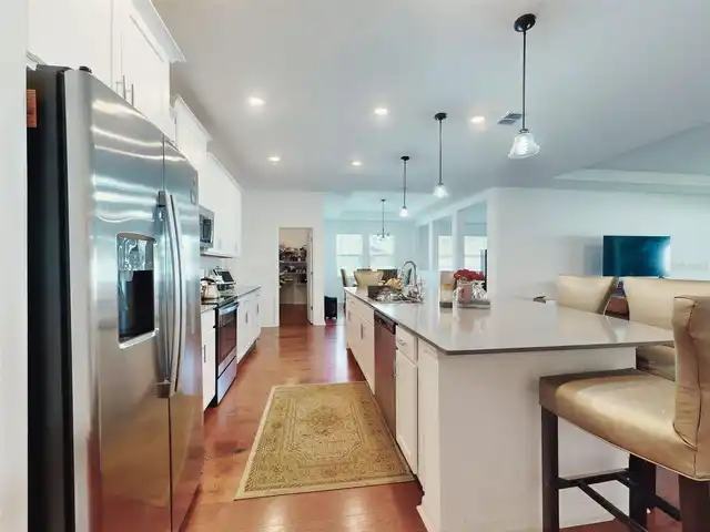 Listing Photo 16