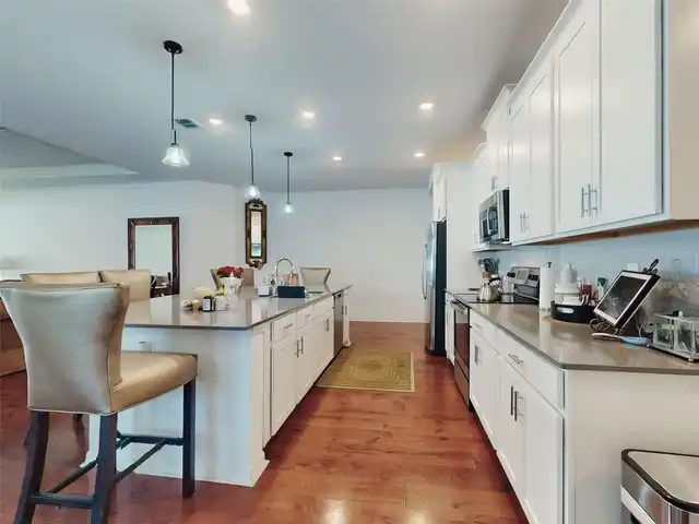 Listing Photo 28