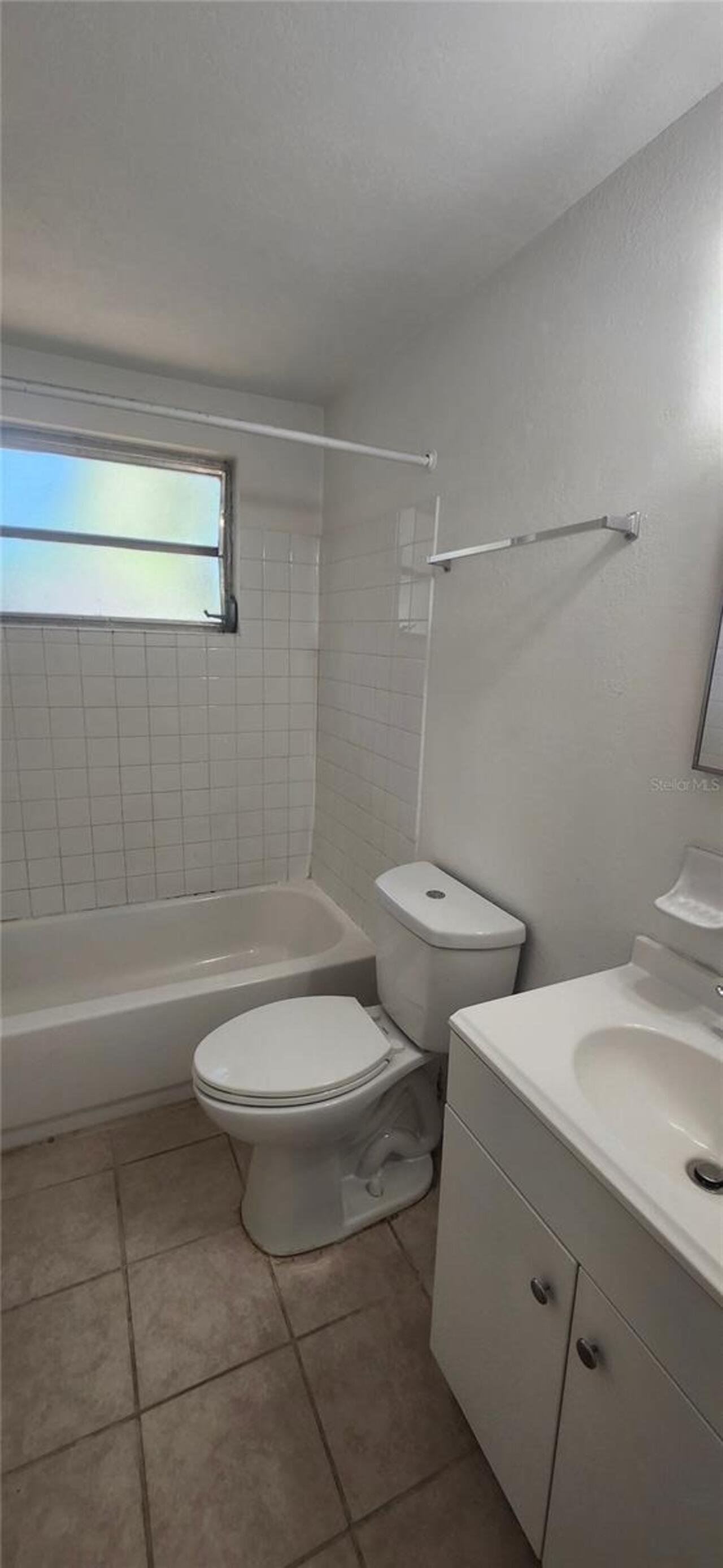 Listing Photo 8