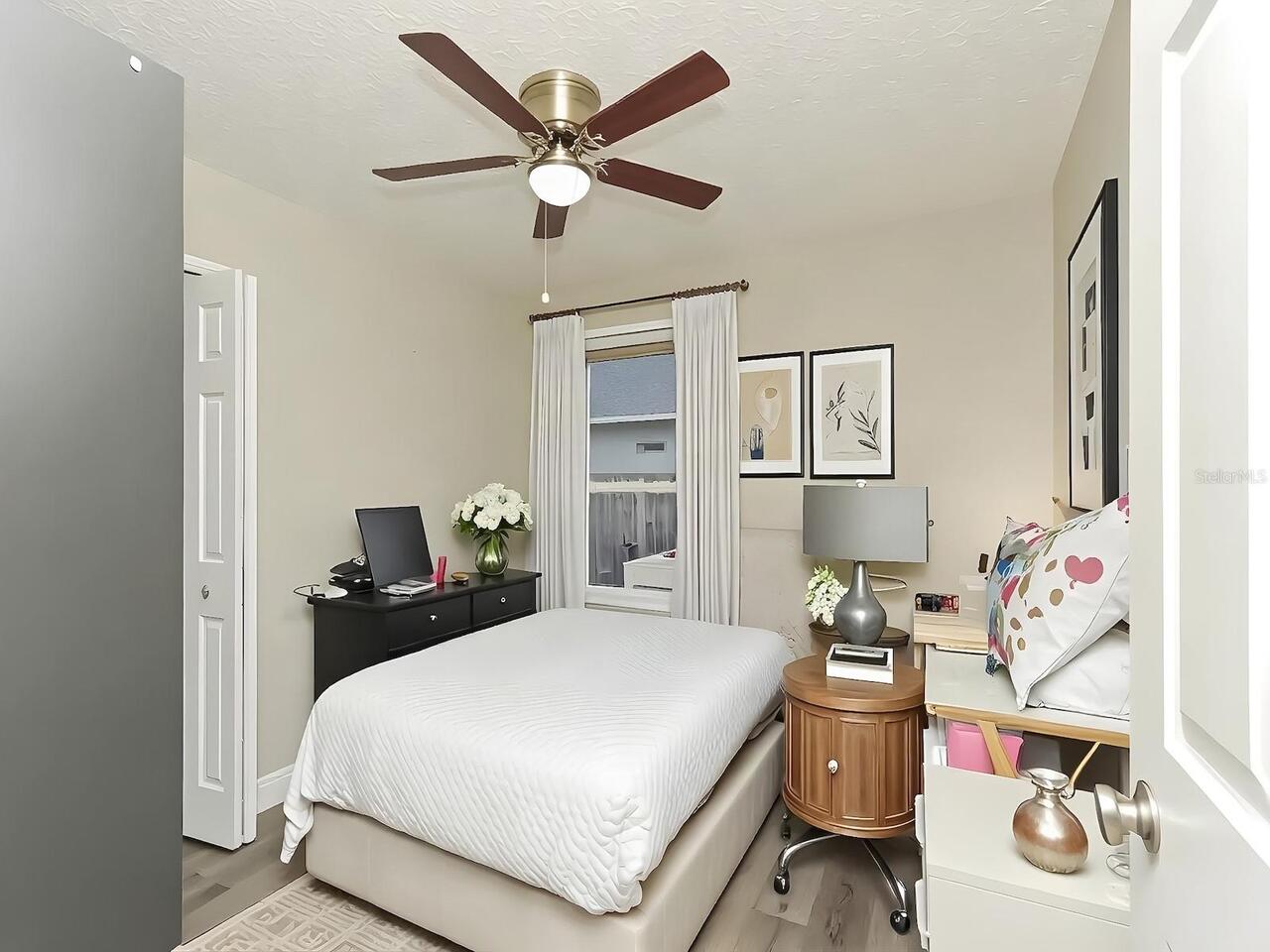 Listing Photo 6